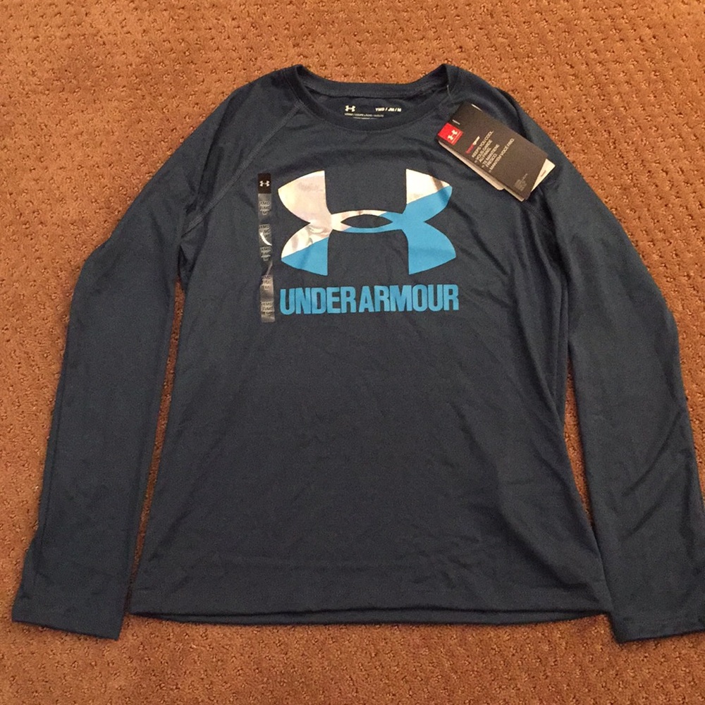 Under Armour girls long sleeve shirt, BRAND NEW